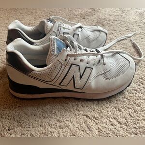New Balance 8.5 sneakers